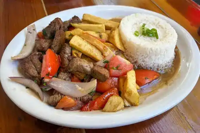 Lomo Saltado