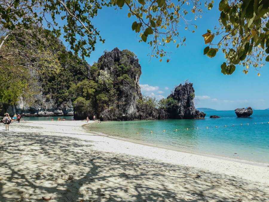 Hong Island Bay (Koh Hong, Krabi)